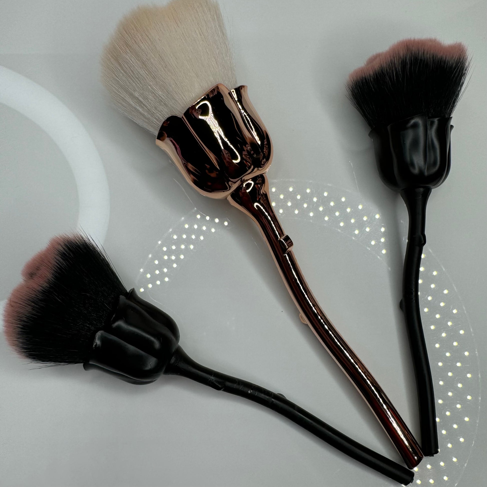 Nail duster brush