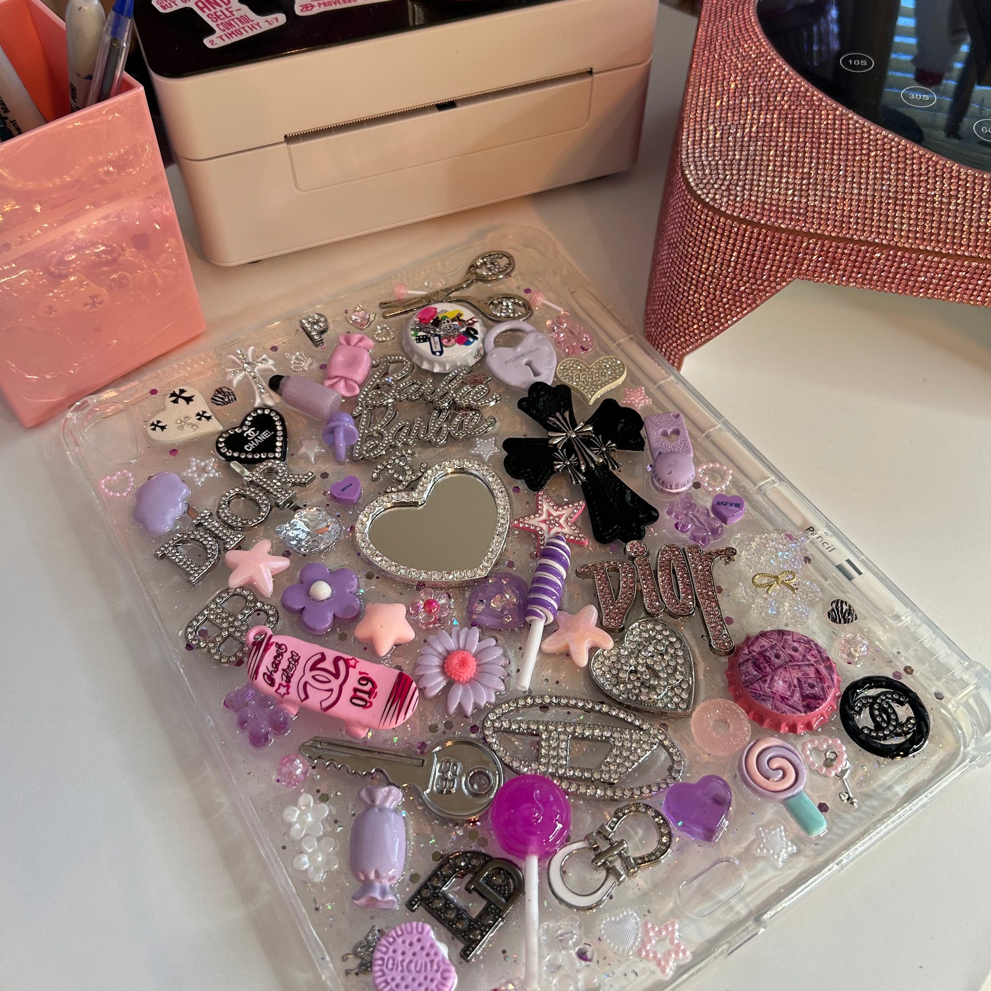 CUSTOM IPAD/ KINDLE CASES