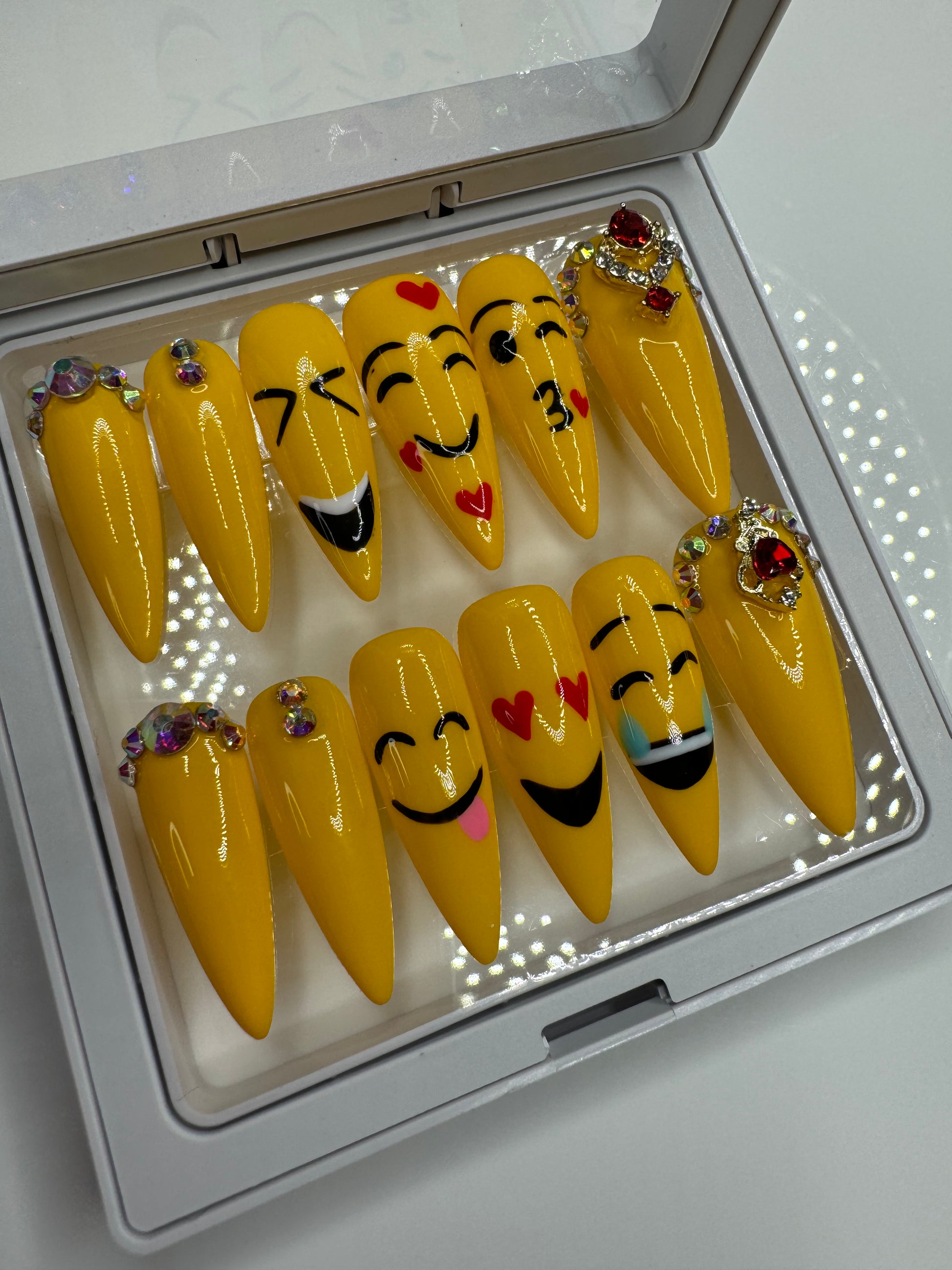 Emoji😍 (Med/large) Pre-Made