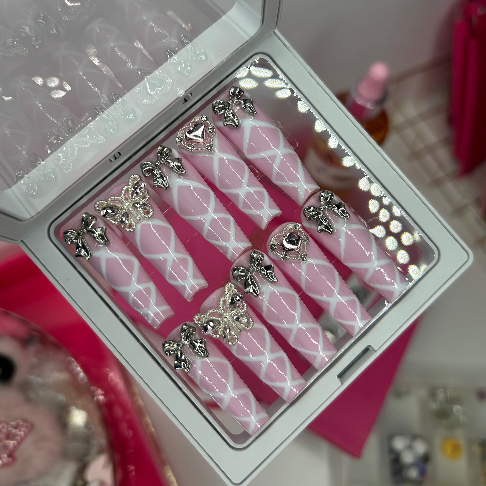 Soft girl🎀 (Small pre-made) 12 nails