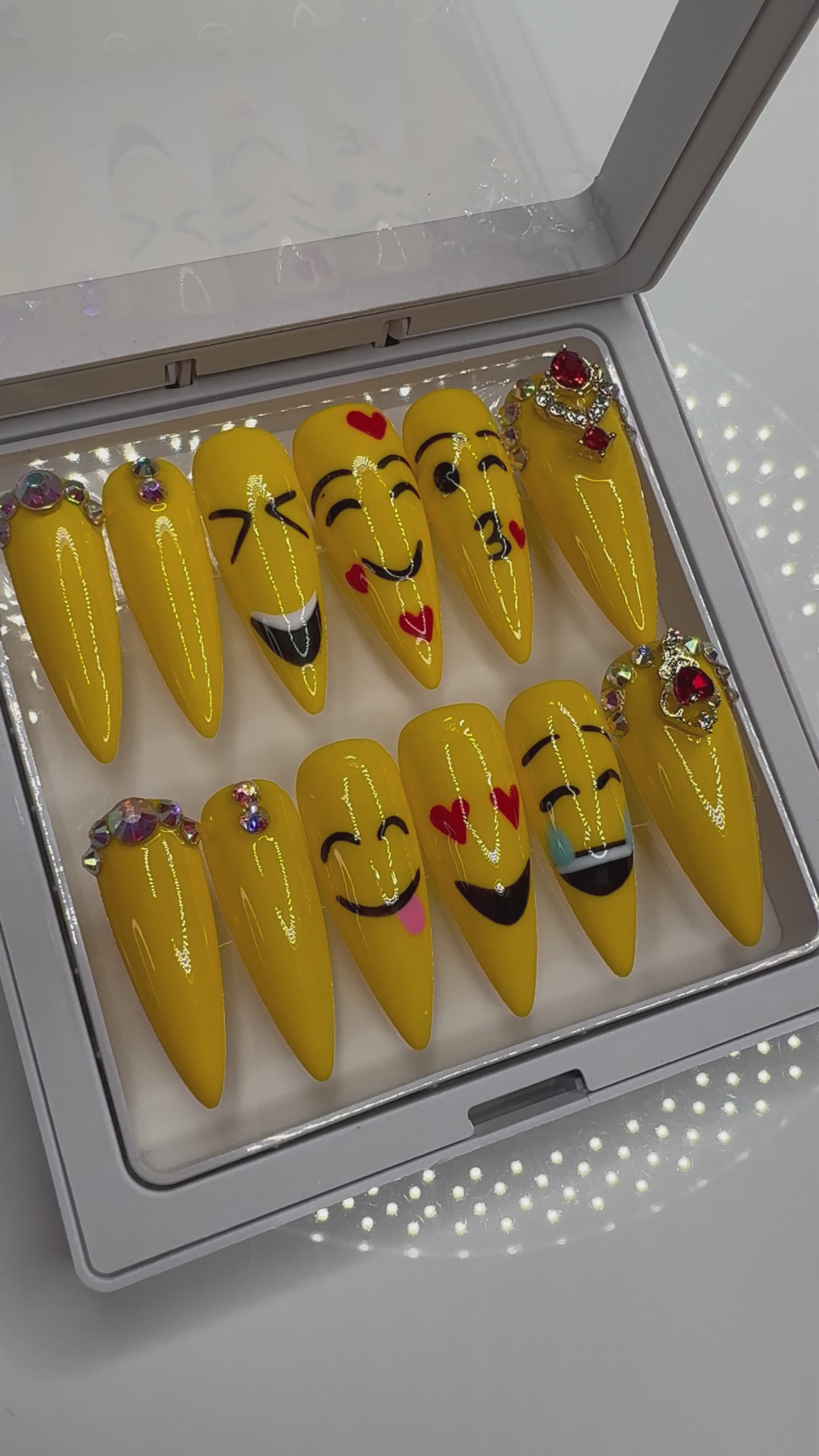 Emoji😍 (Med/large) Pre-Made